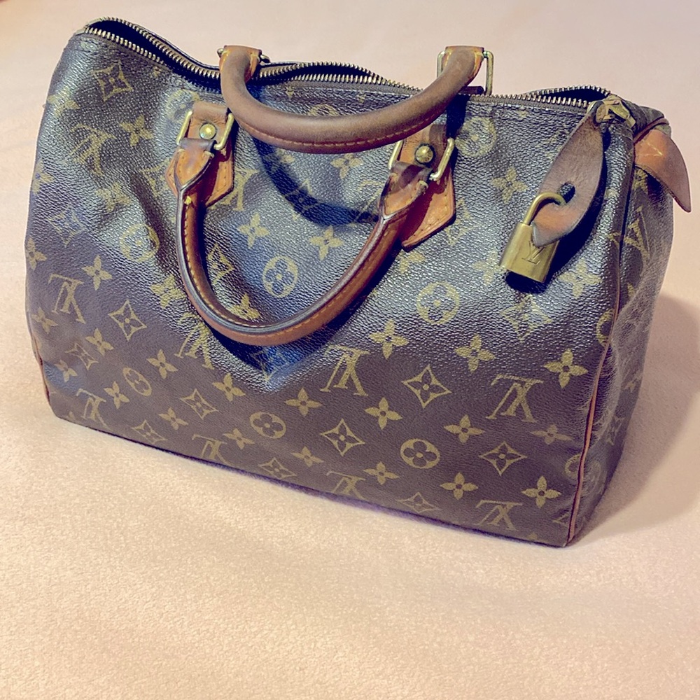 Authentic Louis Vuitton SPEEDY 30 👜